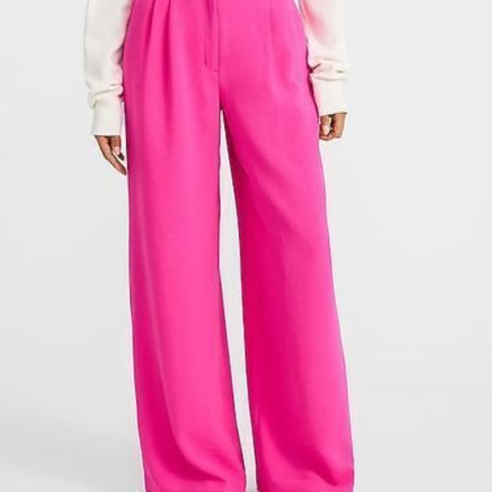 Signature Crepe High Waisted Relaxed Trouser